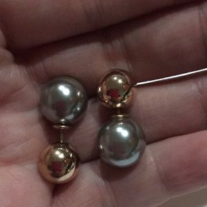 Rose/Gray Tone fashion earrings!